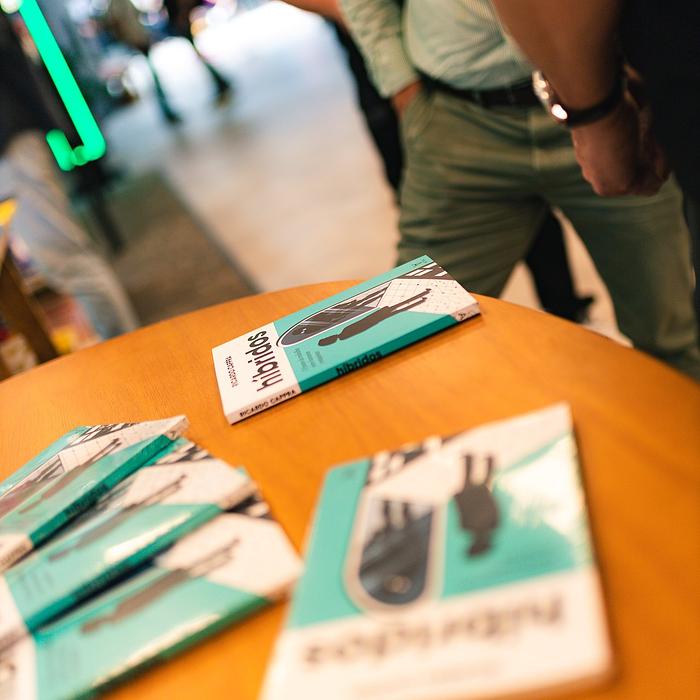 Sessão Autógrafos Ricardo Cappra 