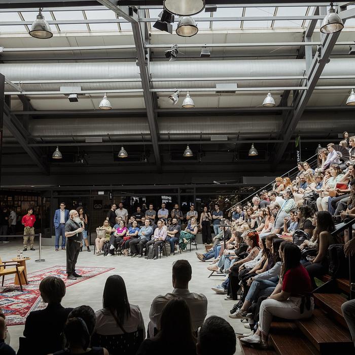 Futurofobia e Futurotopia - A Regeneração, Tecnologia e Sociedade