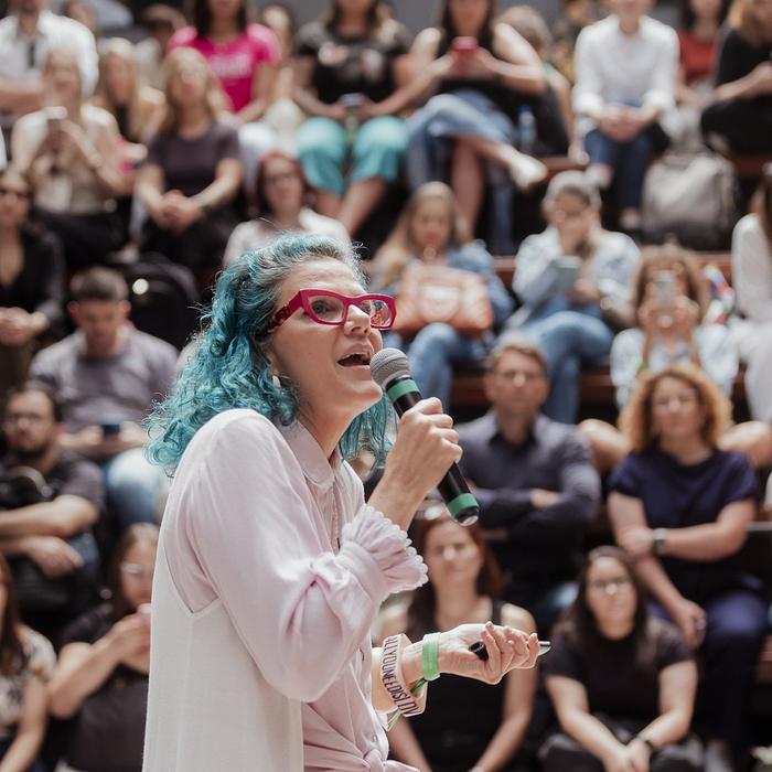 Soberania Cognitiva, com Luciana Bazanella