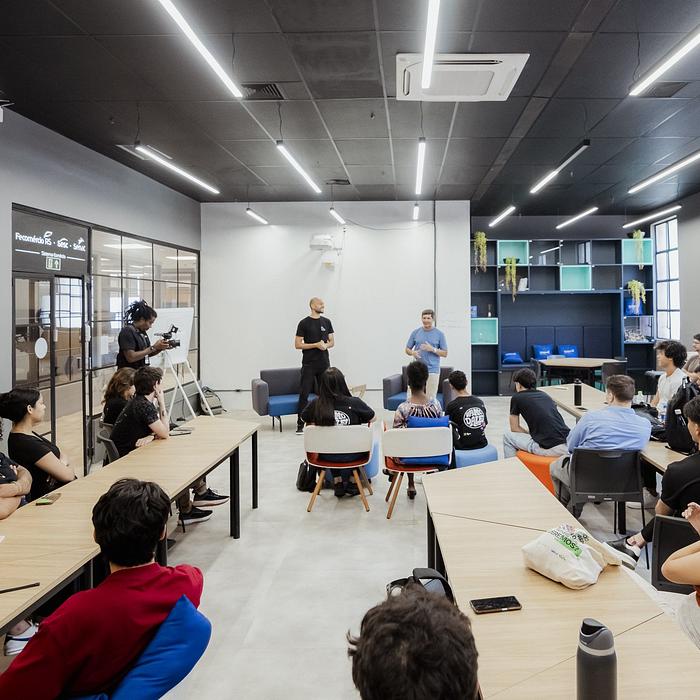 IA, gestão e escolas que entregam resultado de verdade