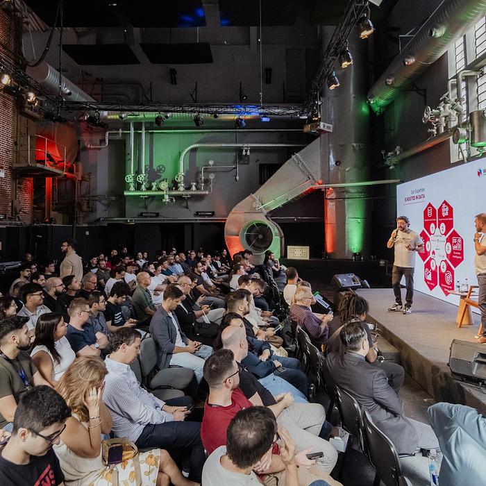 DeepSeek na Nuvem Huawei, com expertise White Cube: IA e SLM de Alto Retorno e Baixo Custo